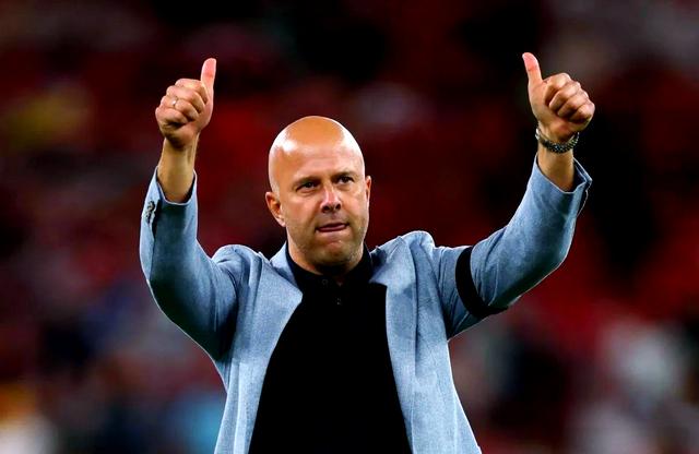 法甲联赛总统：重振实力，卫冕冠军巴黎圣日耳曼备战新赛季的简单介绍