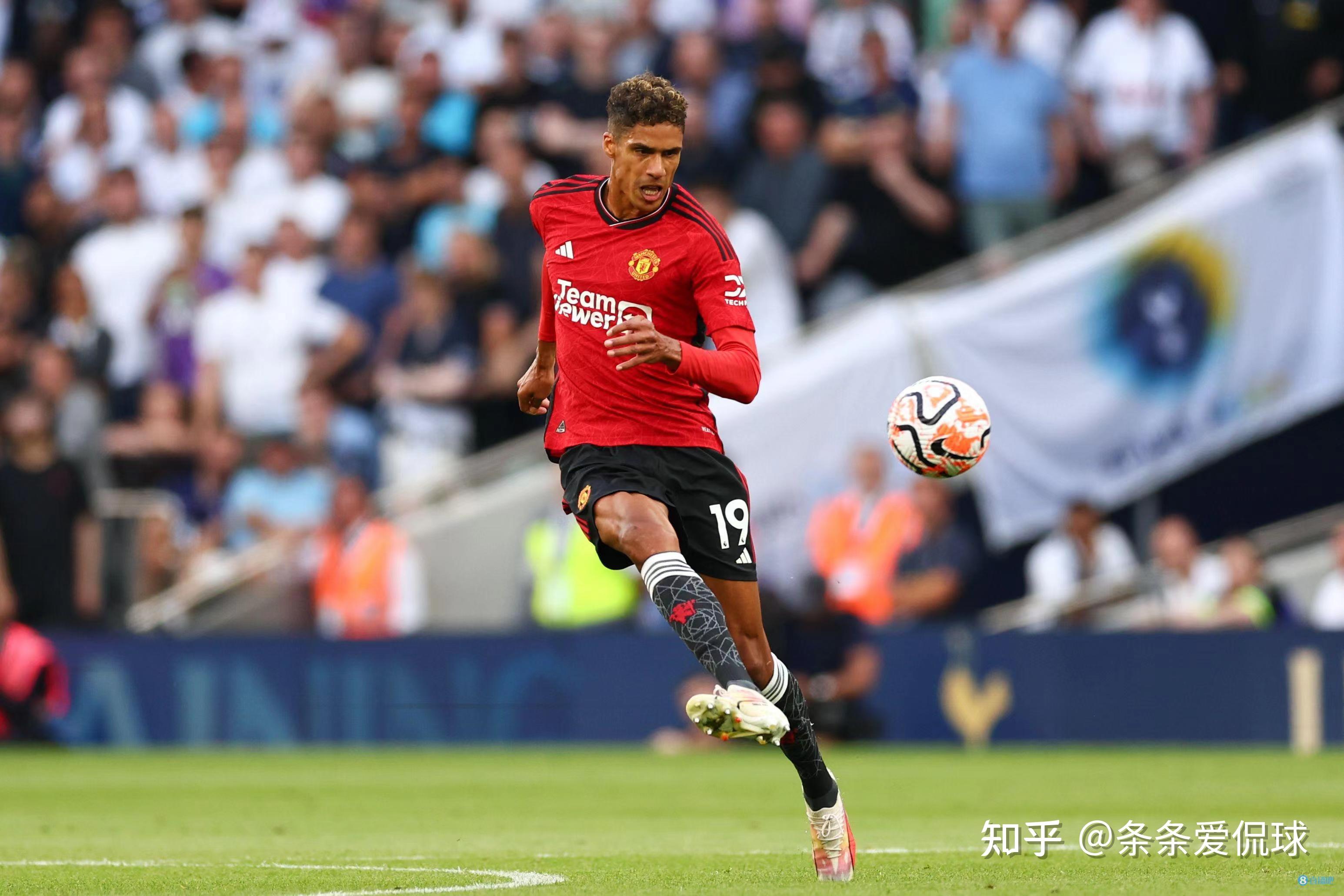 开云体育APP下载-包含曼联后防大将受伤！球队遭遇危机，冬窗或需补强的词条