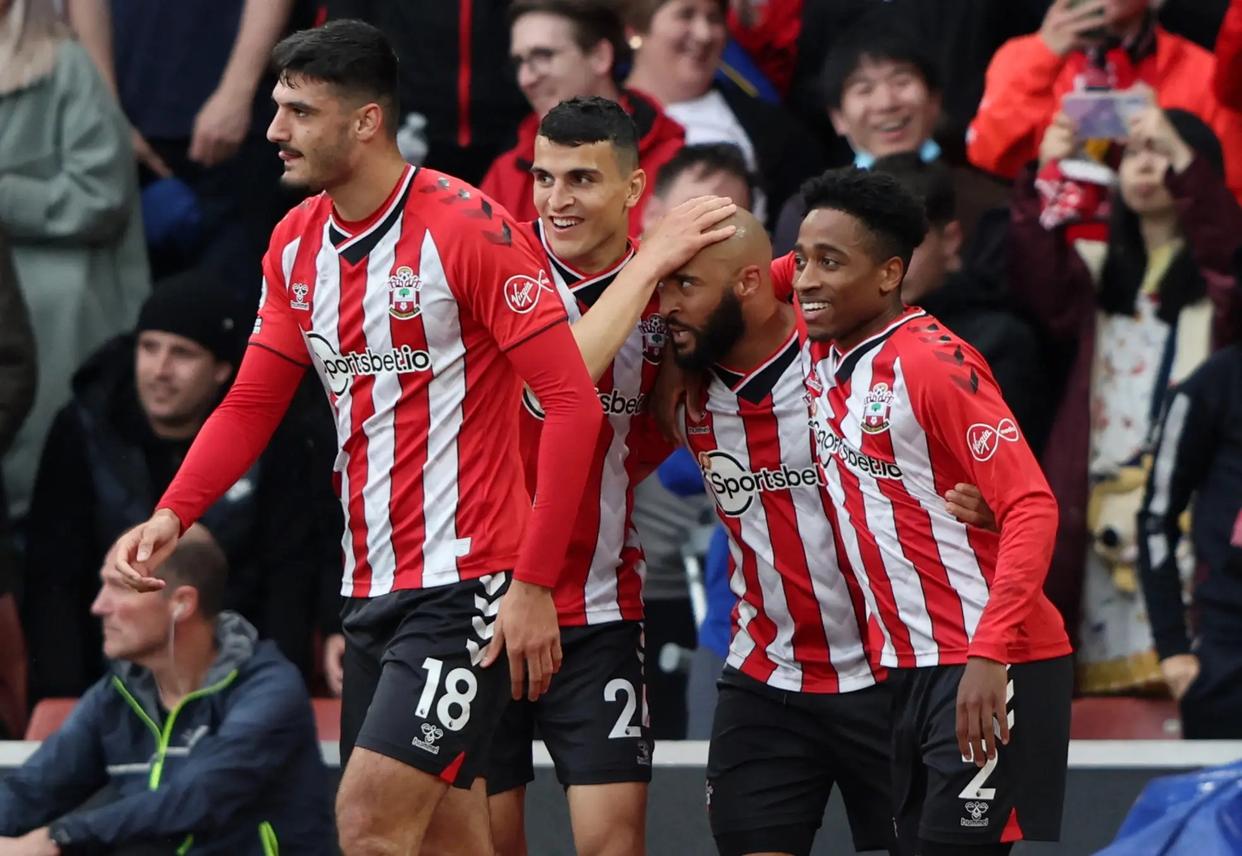 关于南安普顿大胜布莱顿,逃离降级区的信息 关于南安普顿大胜布莱顿,逃离降级区的信息