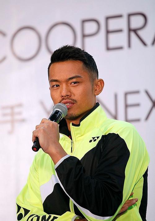 日本羽毛球队完胜丹麦羽毛球队，林丹送出助攻的简单介绍