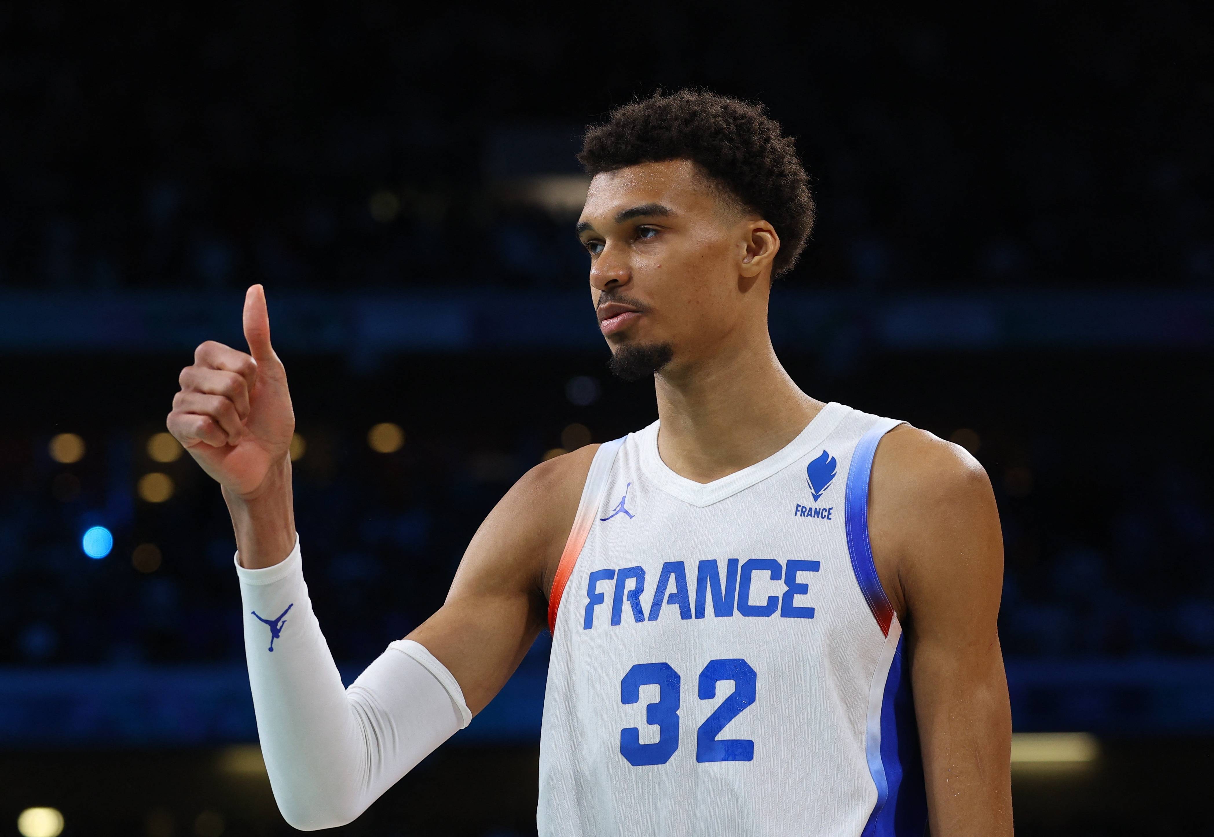 马刺队备战接下来的比赛,冲击季后赛的简单介绍 马刺队备战接下来的比赛,冲击季后赛的简单介绍