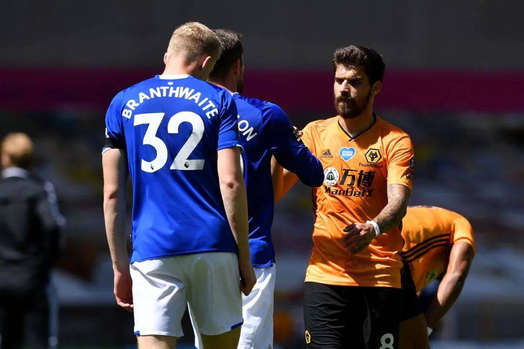 包含里昂势不可挡，持续斩获胜利想要冲击冠军宝座的词条