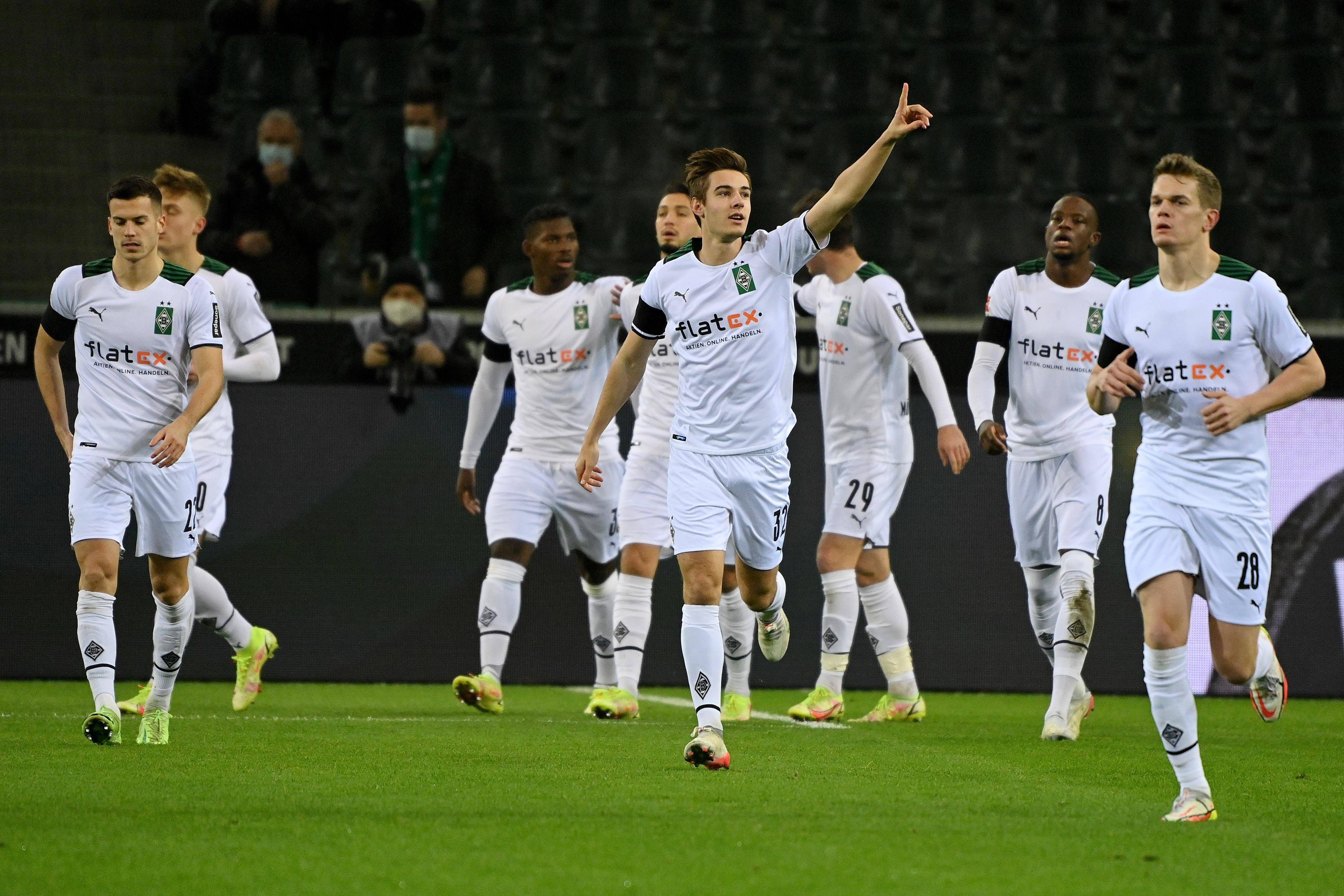 关于奥格斯堡客场告捷，继续德甲不败记录的信息