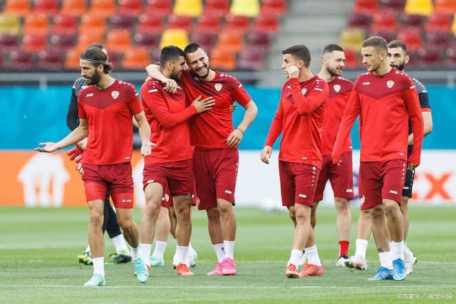 包含葡萄牙主场大胜匈牙利，晋级胜出的词条