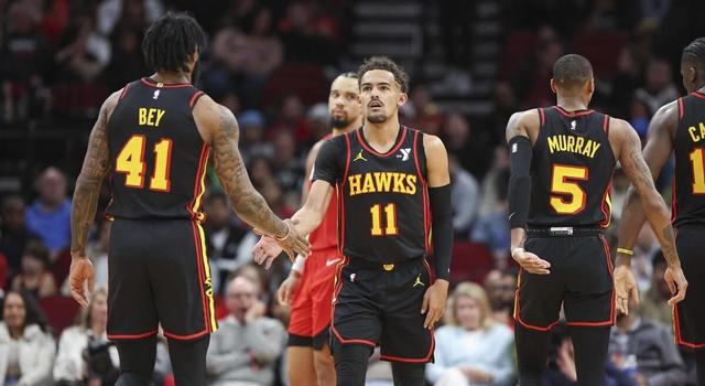 火箭队经理向教练组提出调整建议 火箭队经理向教练组提出调整建议