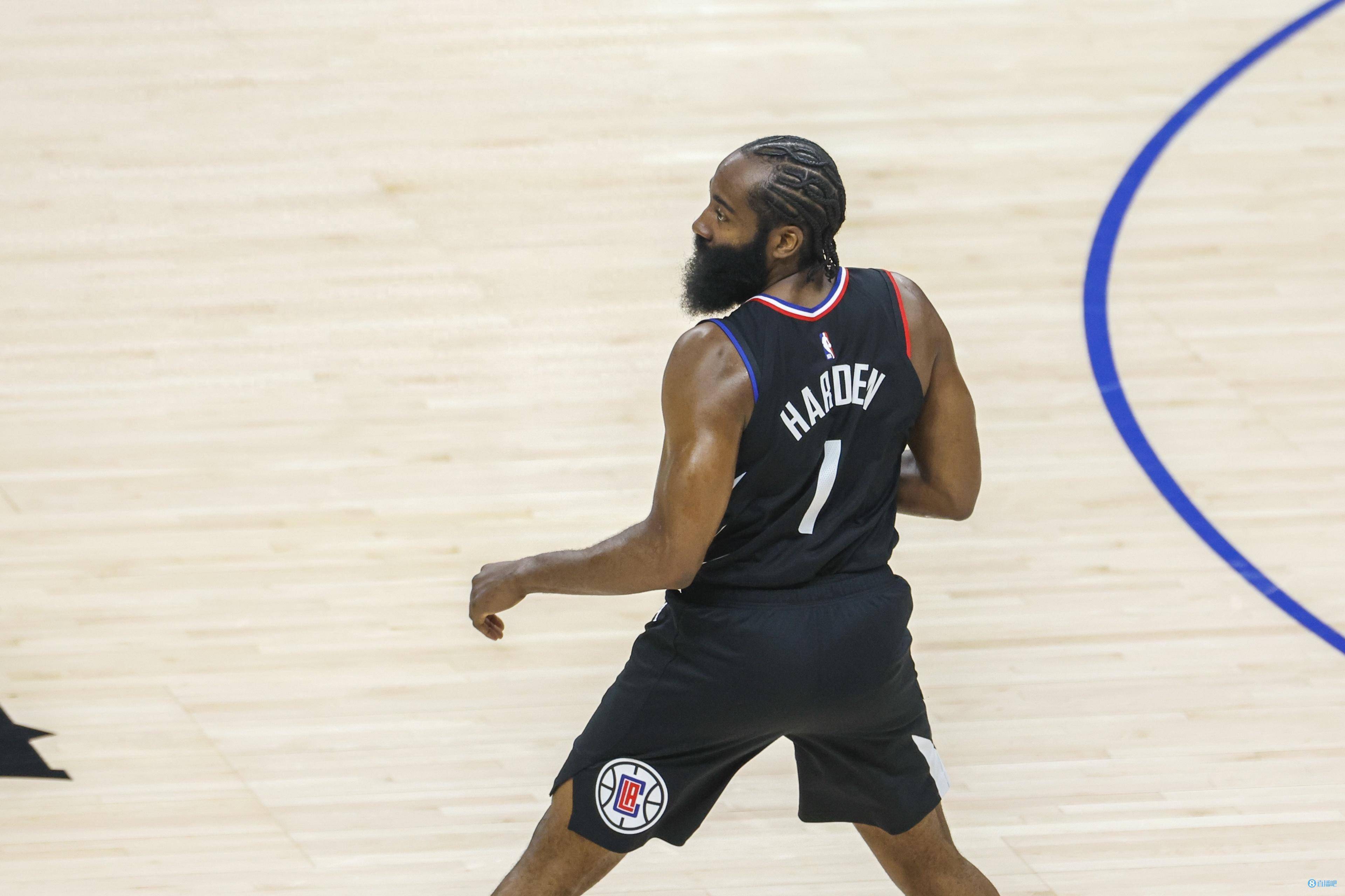 开云体育APP下载-包含快船险胜步行者，豪取七连胜的词条