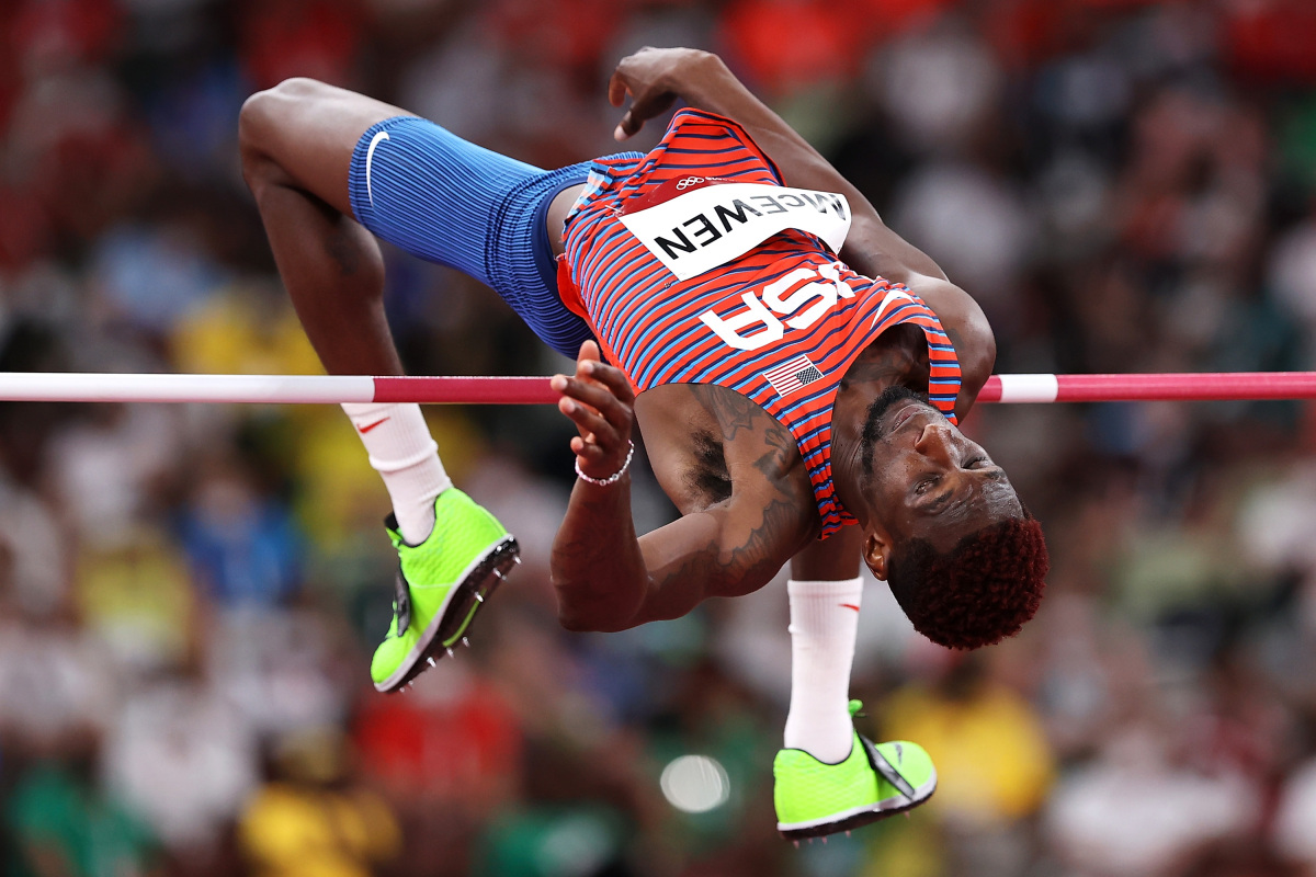 比赛中的惊险时刻,让人心跳加速不已 比赛中的惊险时刻,让人心跳加速不已