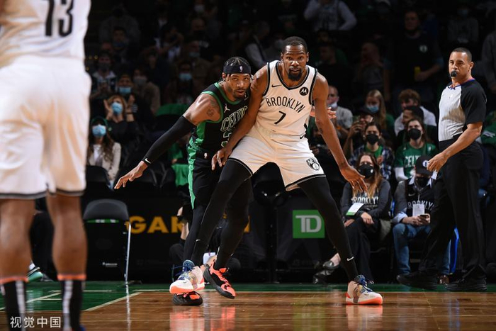 上海队轻取篮网，詹姆斯高光表现