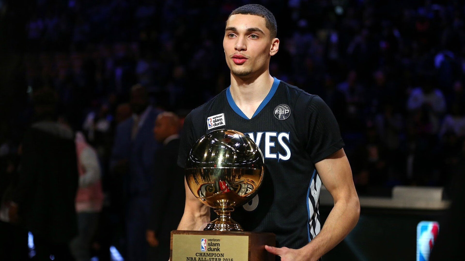 开云体育下载-逆风翻盘！陶汉林燃爆赛场，江苏队绝地反击掀翻猛龙