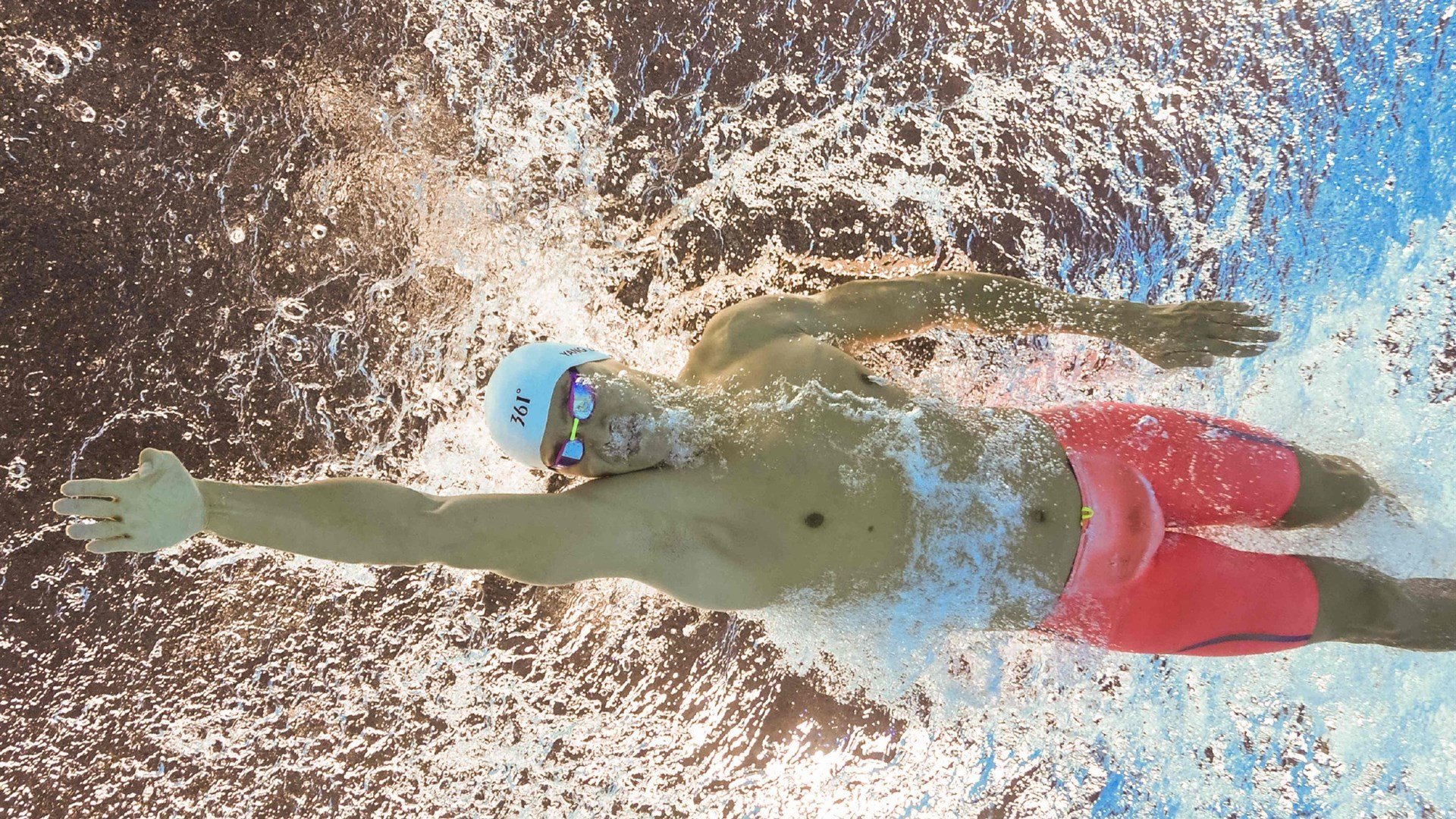 极速之争，法拉利险胜雷诺，周冠宇刷新纪录书写中国速度